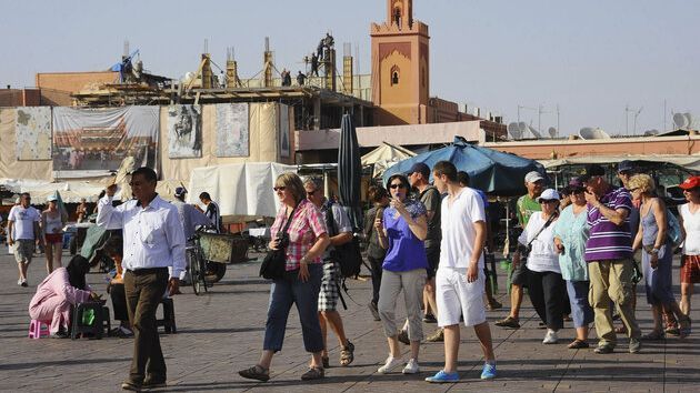 الحكومة تصادق على تعويض المرشدين السياحيين المتضررين من الجائحة