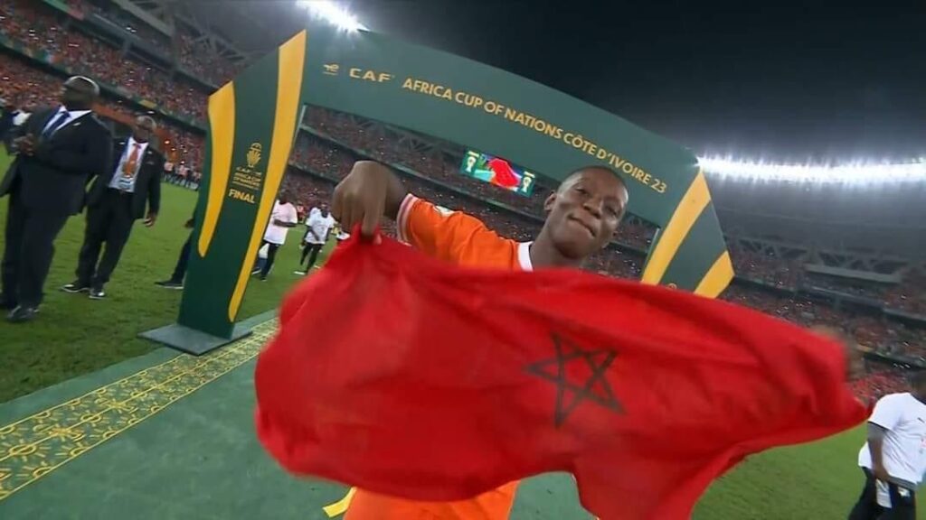 علم المغرب يزين احتفالات كوت ديفوار