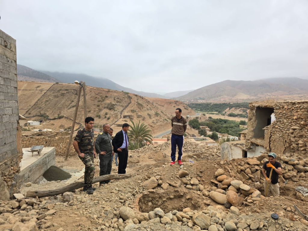 الكراب عامل اقليم شيشاوة يتفقد اشغال إعادة بناء المنازل المتضررة من الزلزال