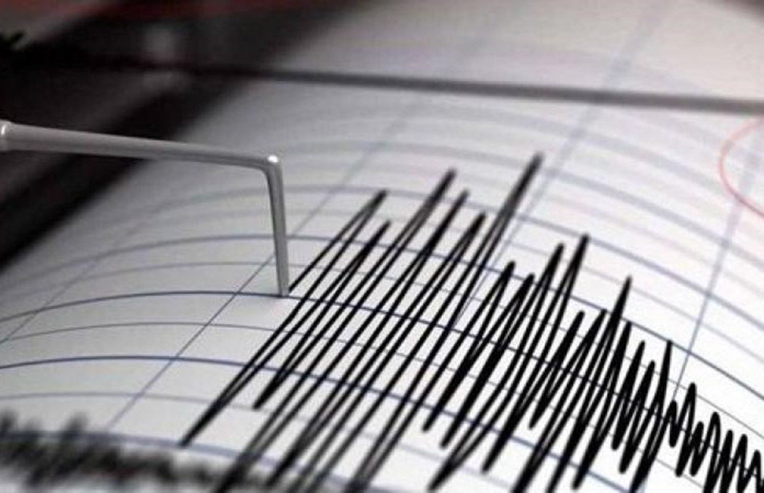 سلطات وزان تنفي وقوع خسائر بسبب الهزة الارضية